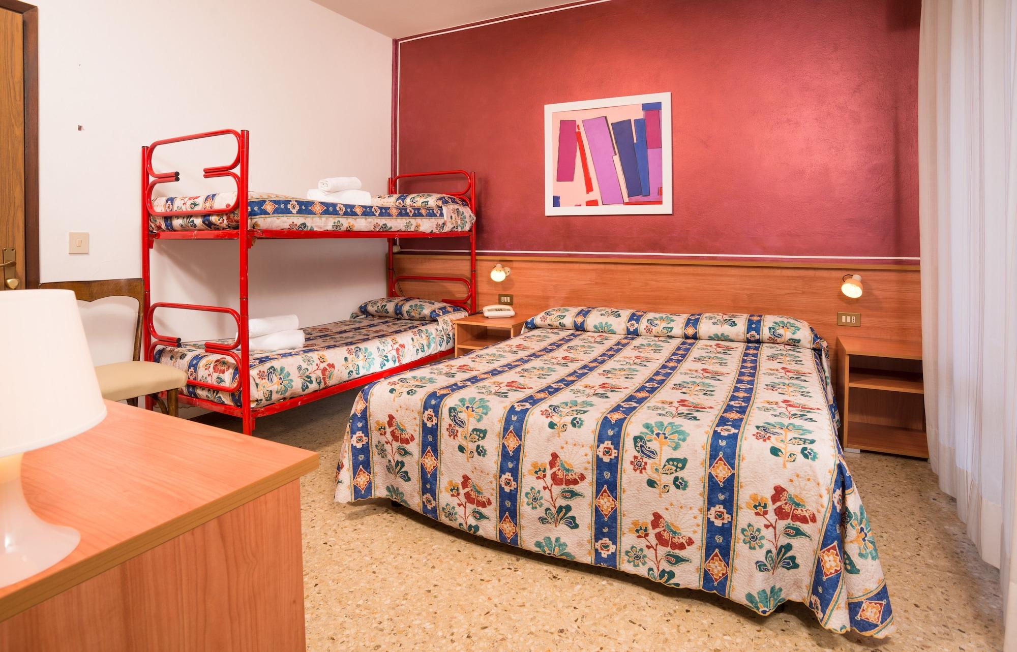 Hotel Azzorre Jesolo Extérieur photo