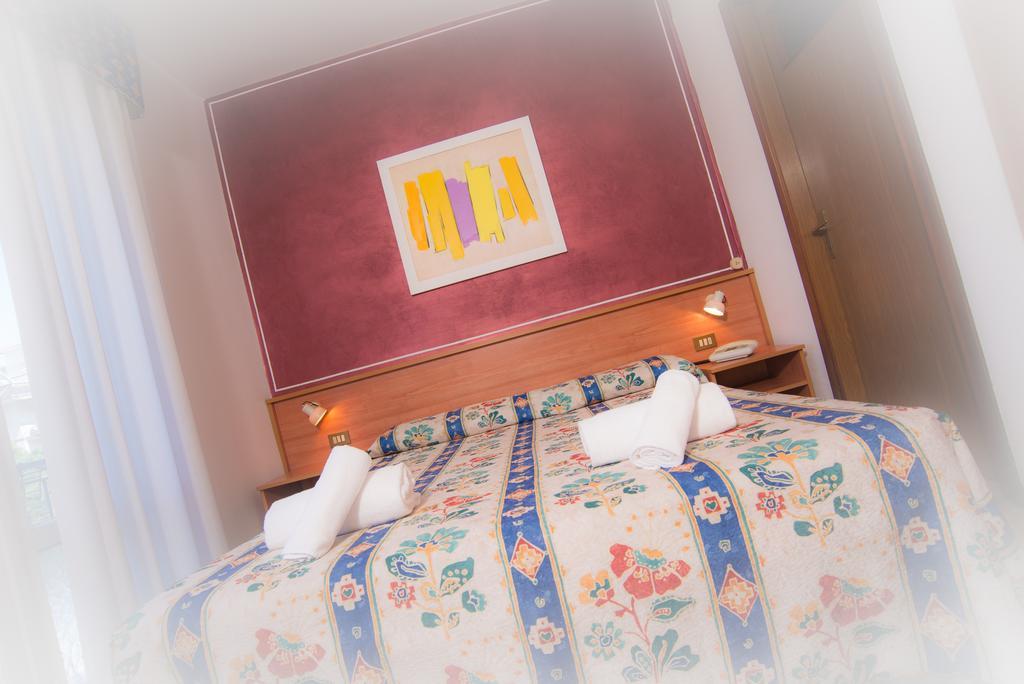 Hotel Azzorre Jesolo Chambre photo