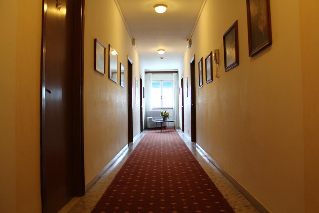 Hotel Azzorre Jesolo Extérieur photo