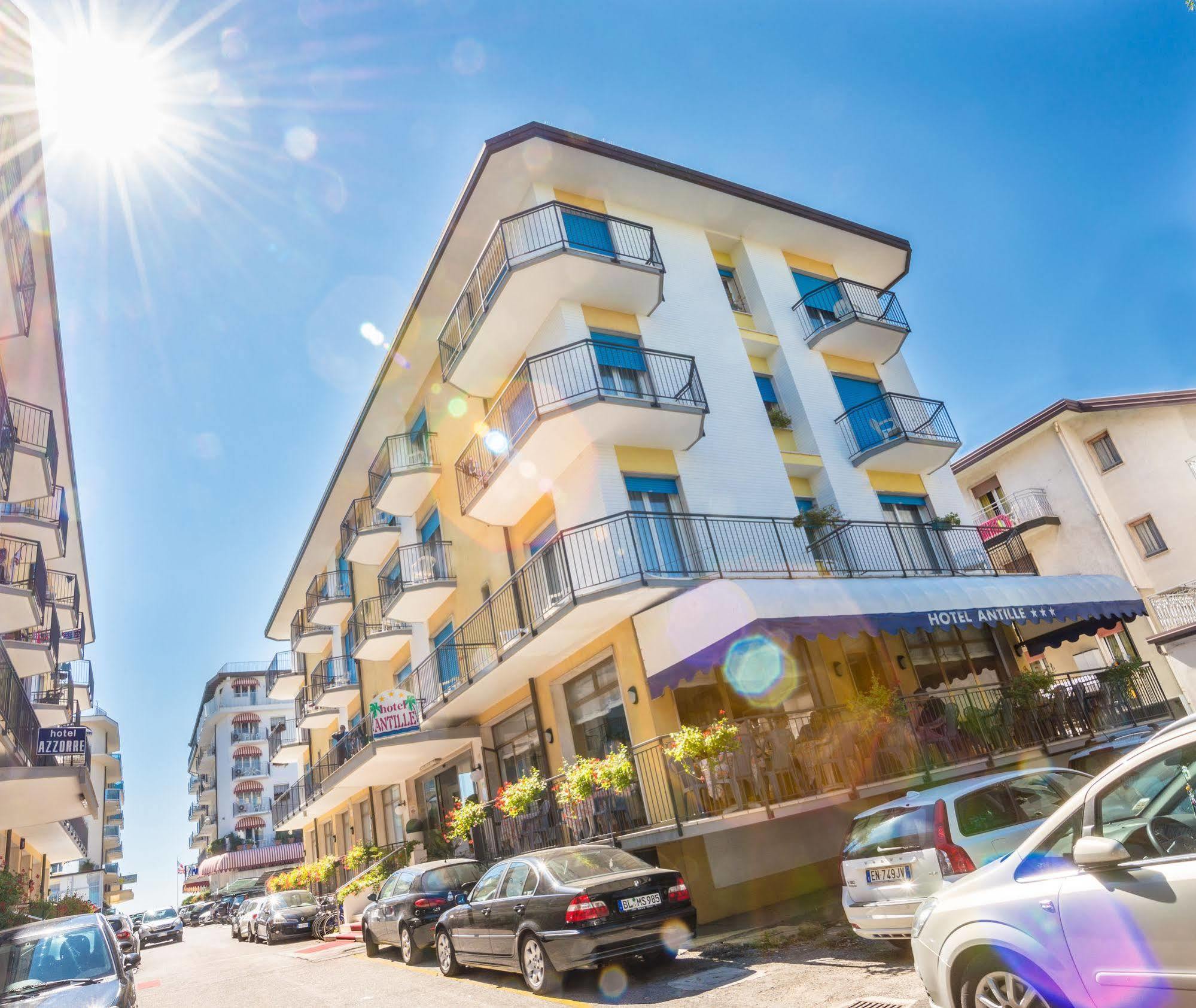 Hotel Azzorre Jesolo Extérieur photo